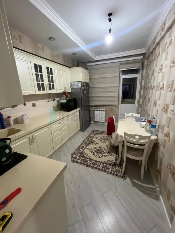 Satılır 3 otaqlı yeni tikili 85 m²
