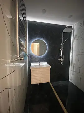 Satılır 2 otaqlı köhnə tikili 65 m²