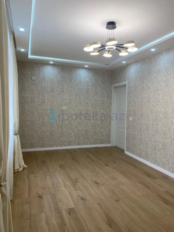 Satılır 2 otaqlı köhnə tikili 65 m²