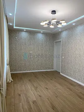 Satılır 2 otaqlı köhnə tikili 65 m²