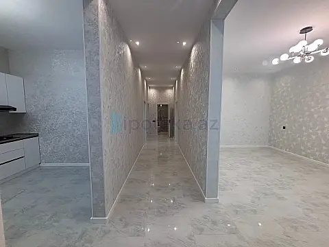 Satılır 4 otaqlı mənzil 130 m²