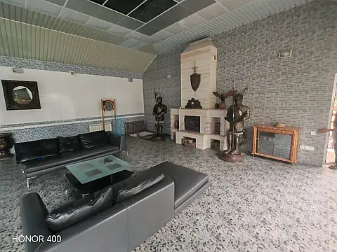 Satılır 7 otaqlı mənzil 300 m² — Bakı, Abşeron 7 otaq 300.00 m²