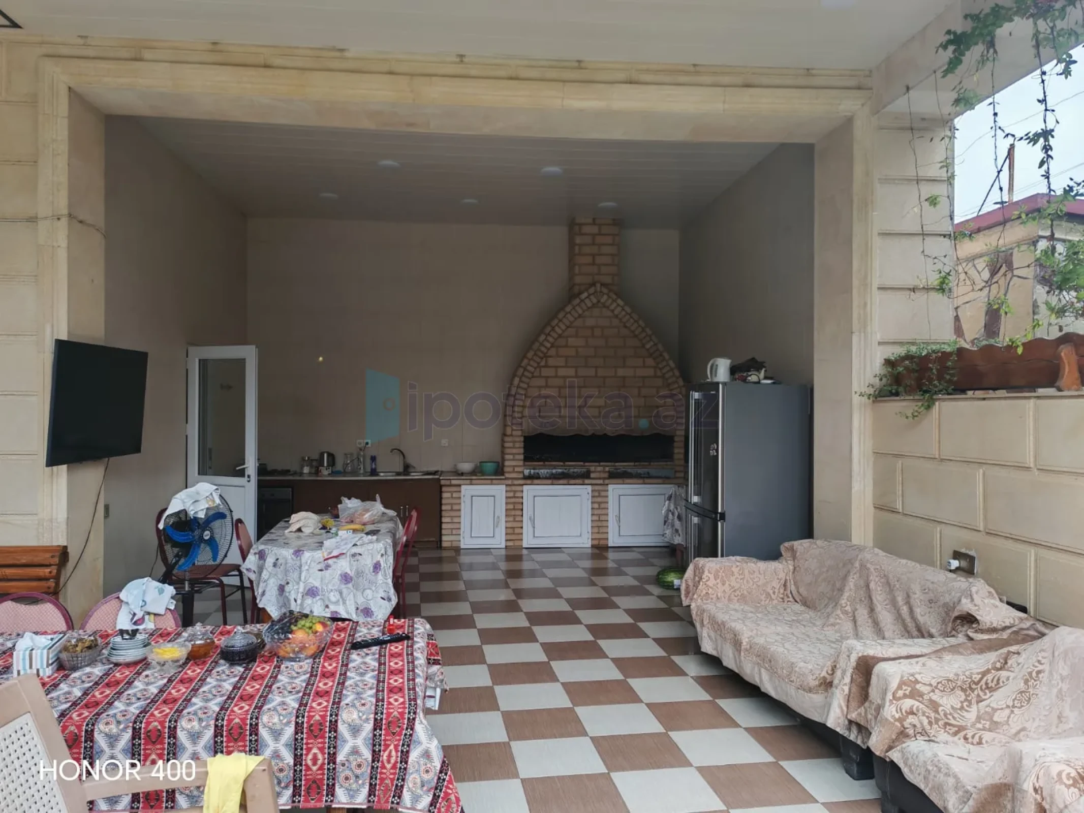 Satılır 7 otaqlı mənzil 300 m²