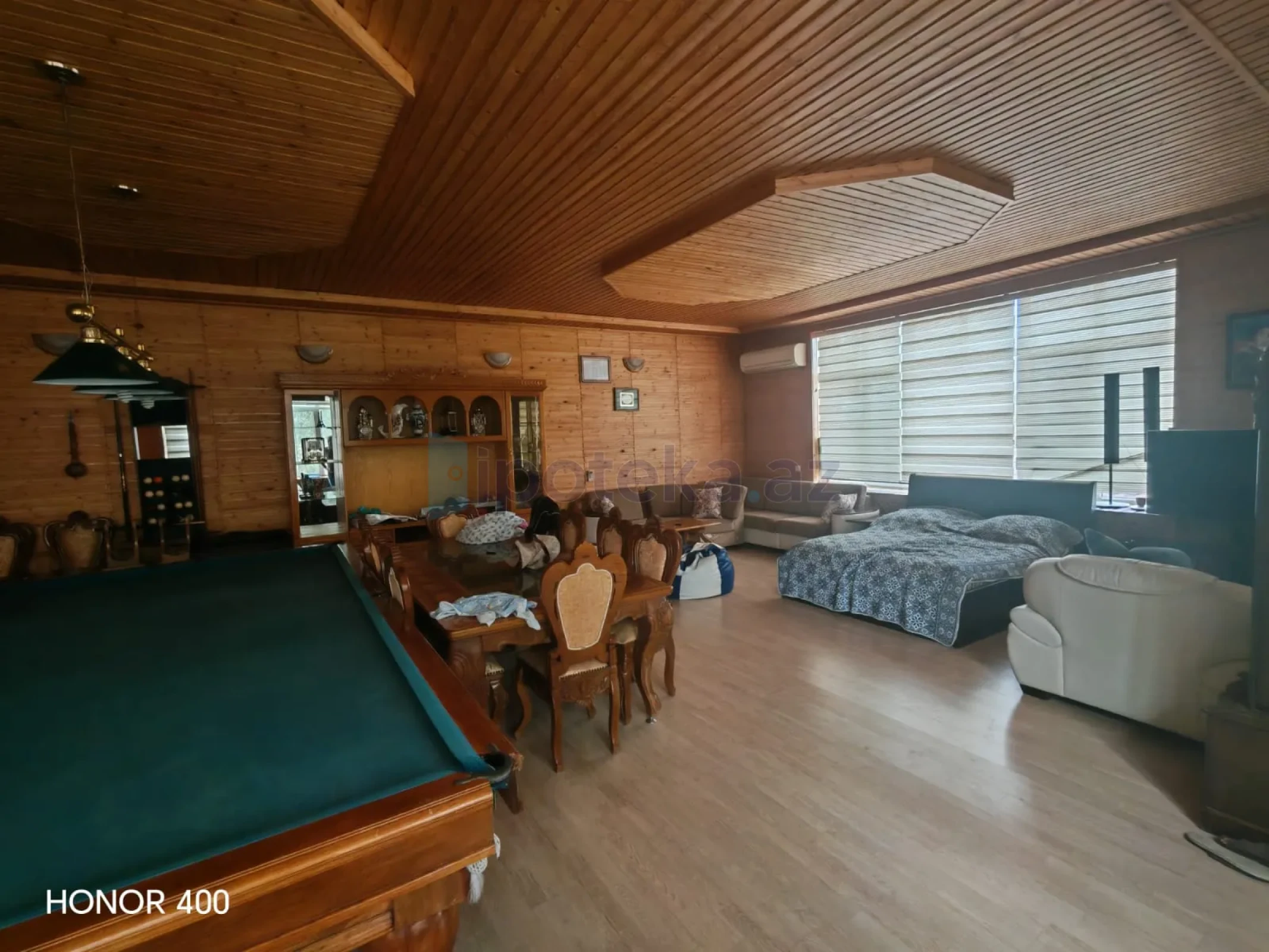 Satılır 7 otaqlı mənzil 300 m²