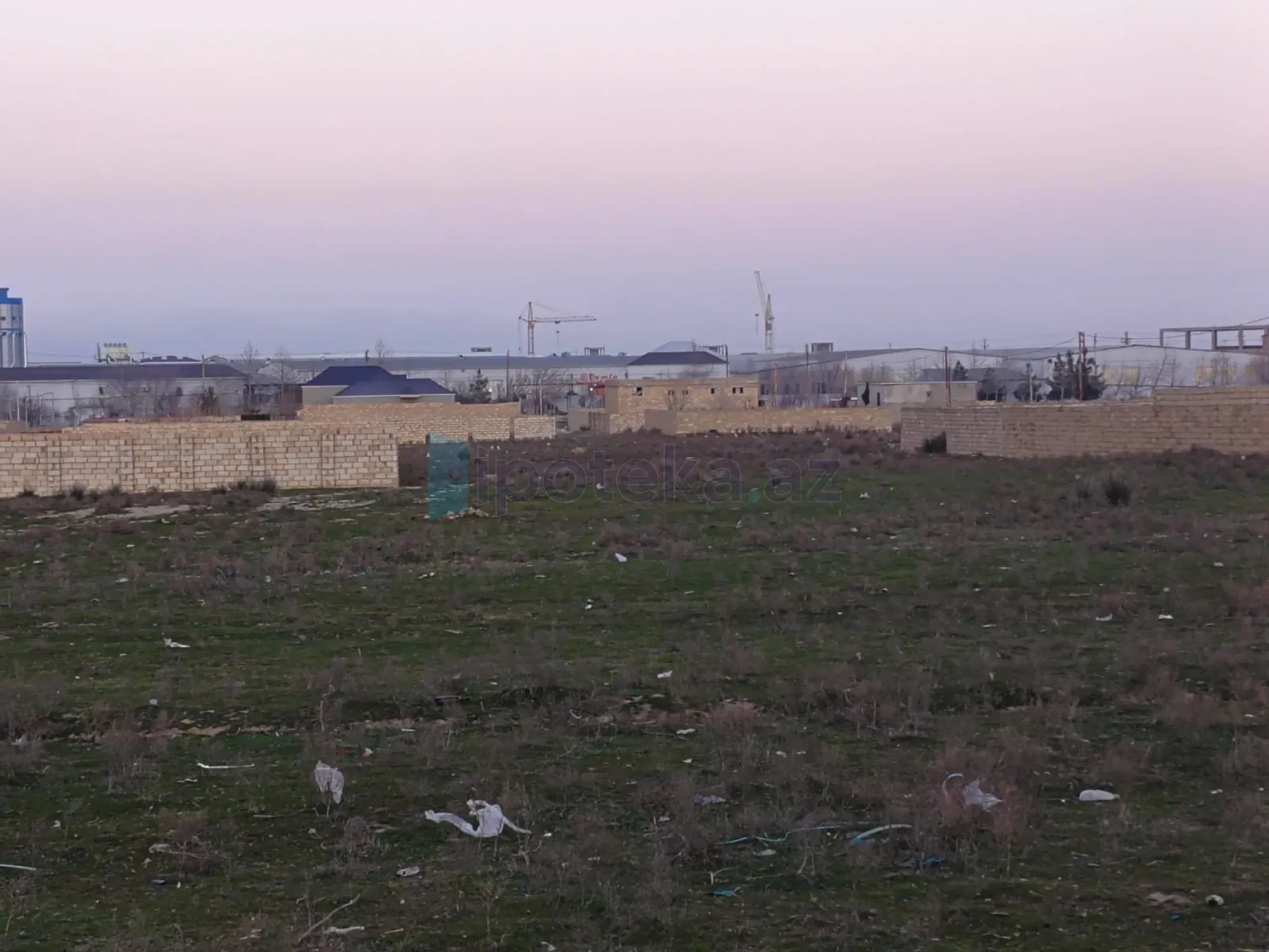 Satılır torpaq sahəsi 12 m²