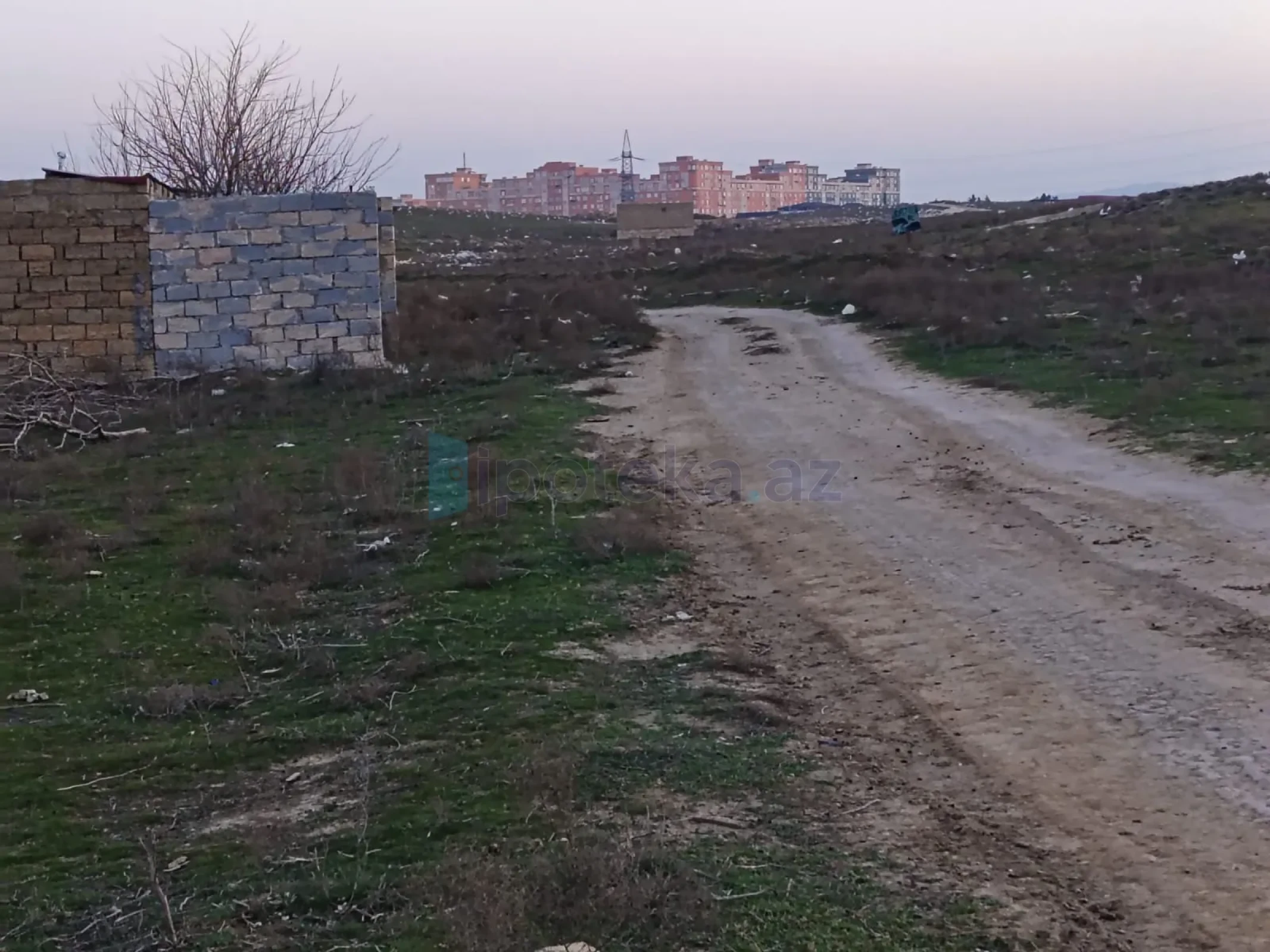 Satılır torpaq sahəsi 12 m²