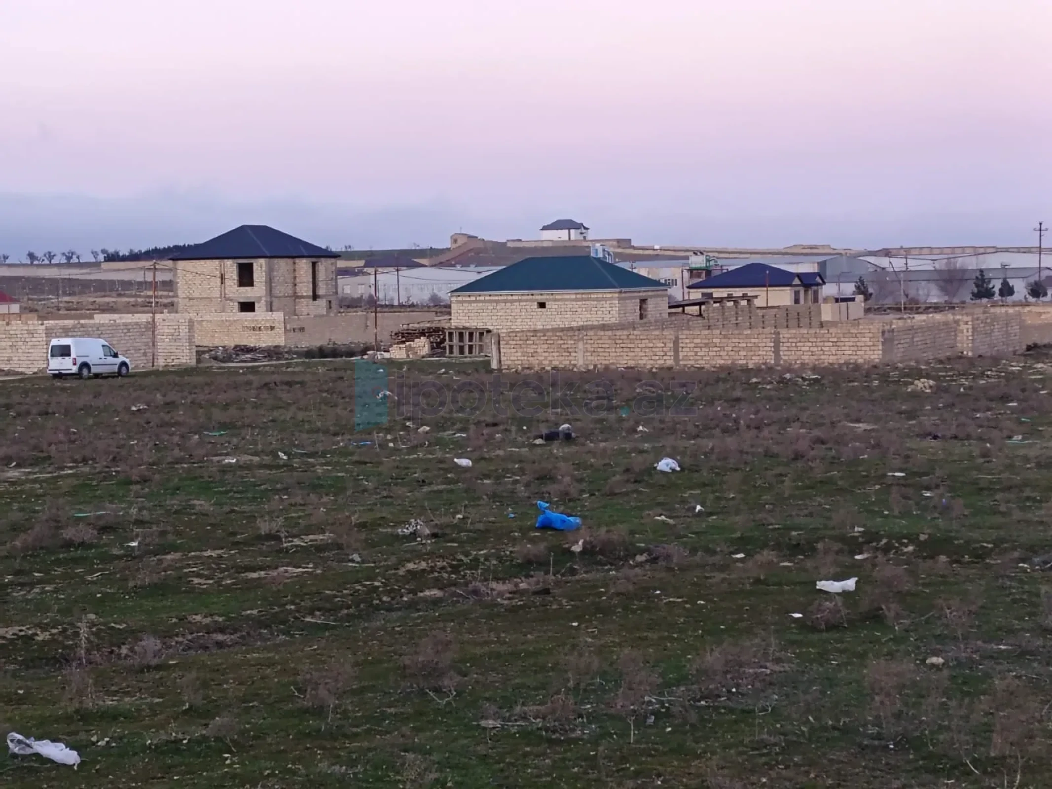 Satılır torpaq sahəsi 12 m²