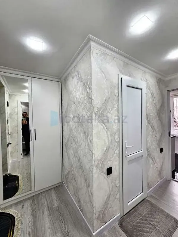Satılır 2 otaqlı köhnə tikili 35 m²