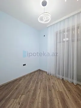 Satılır 3 otaqlı mənzil 130 m²