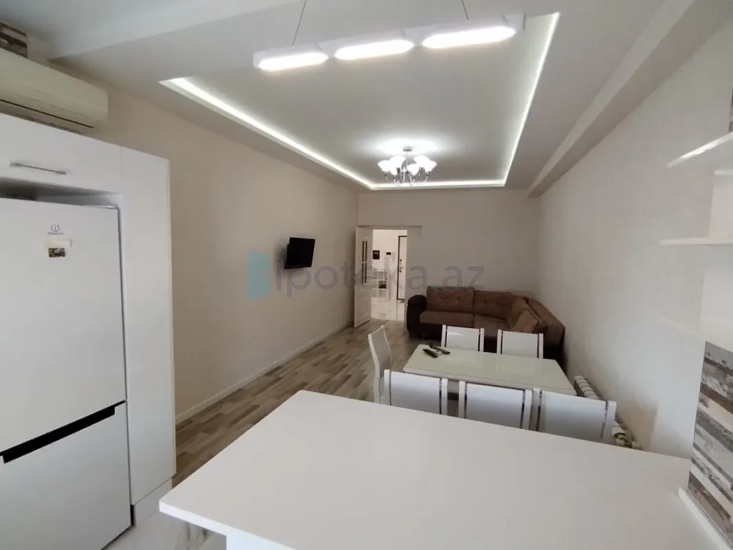 Satılır 2 otaqlı yeni tikili 81 m²