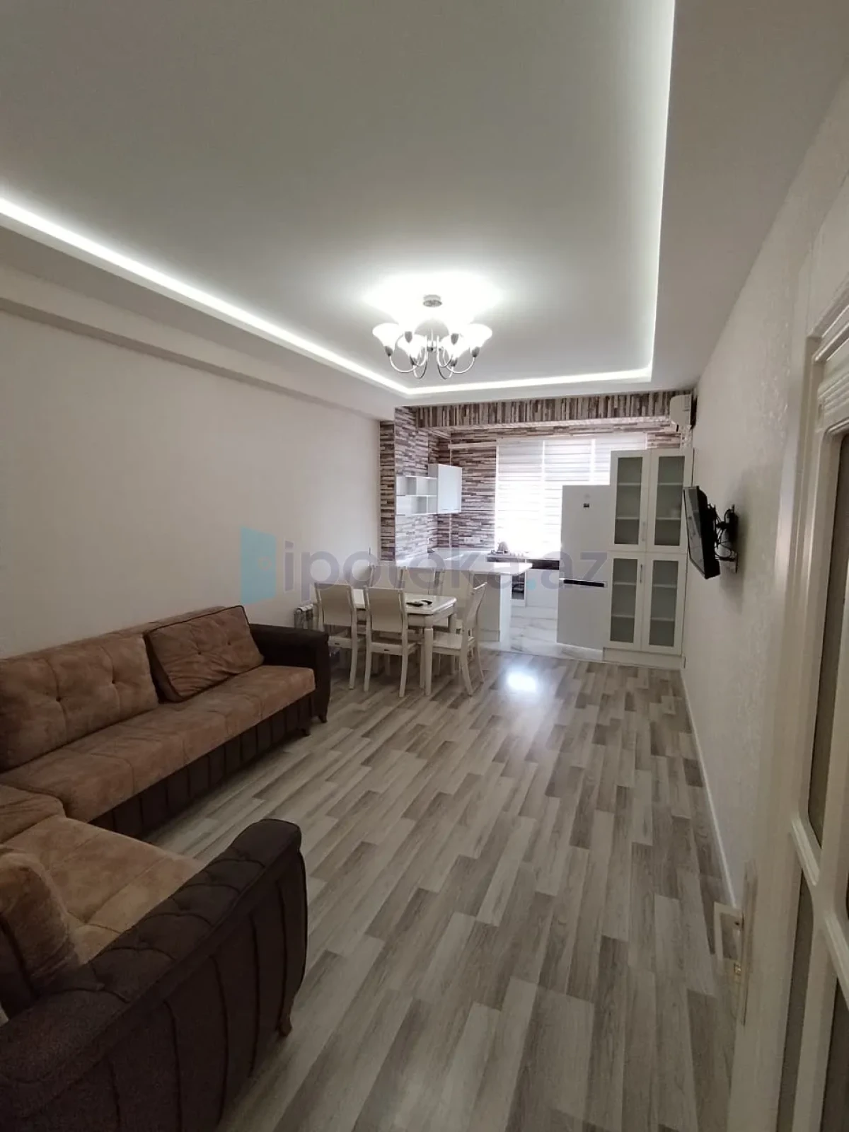 Satılır 2 otaqlı yeni tikili 81 m²