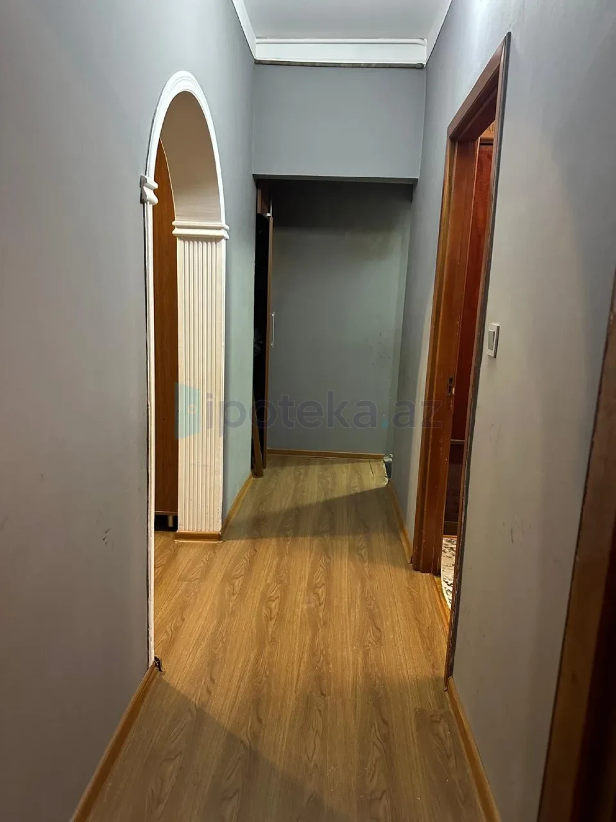 Satılır 4 otaqlı köhnə tikili 68 m²