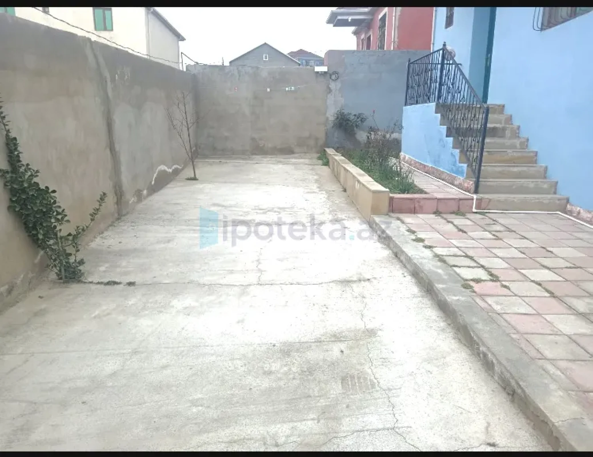 Satılır 2 otaqlı həyət evi 70 m²