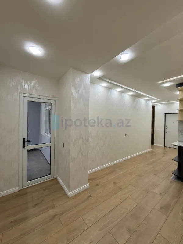 Satılır 2 otaqlı köhnə tikili 60 m²