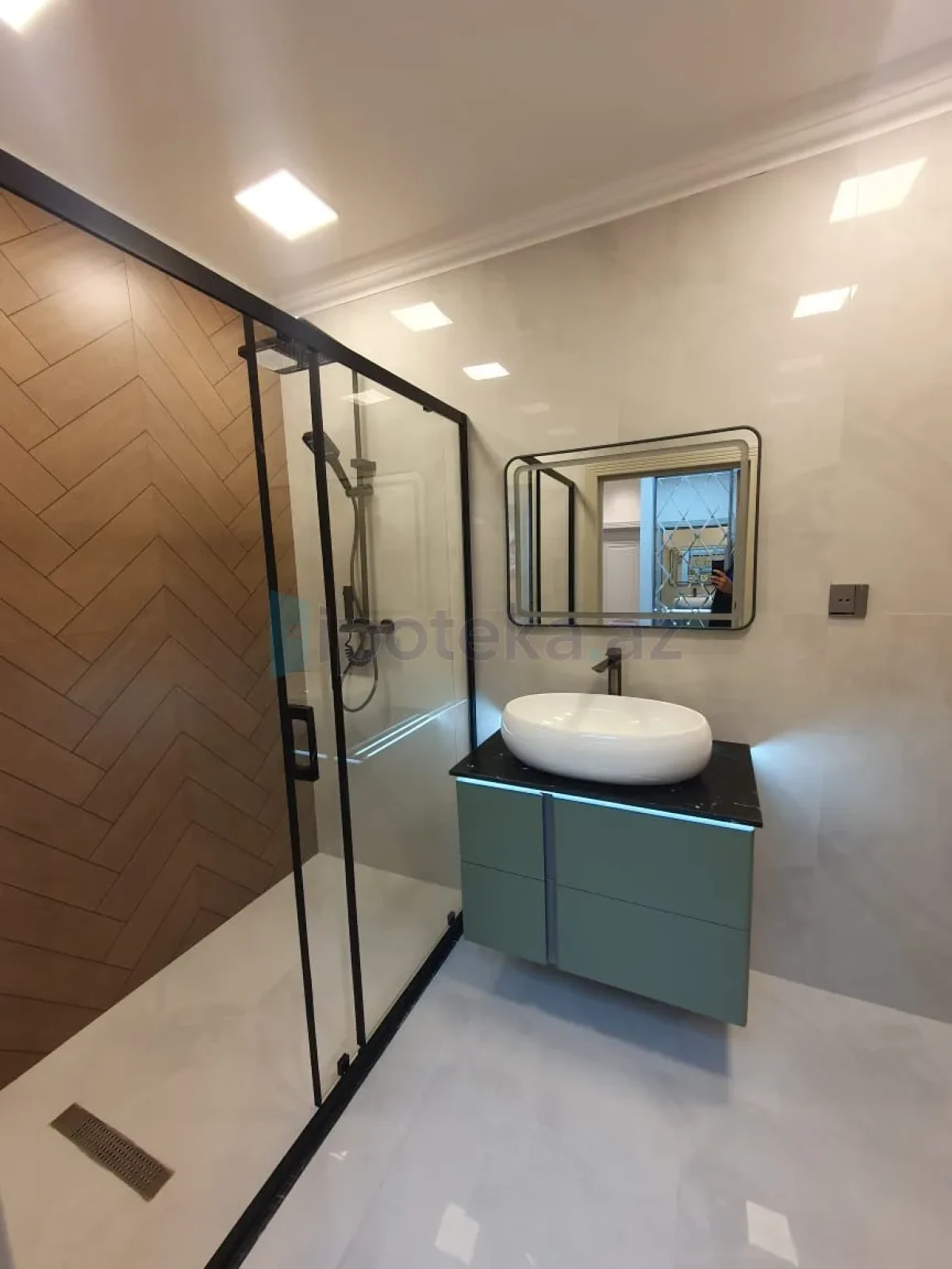 Satılır 3 otaqlı yeni tikili 100 m²