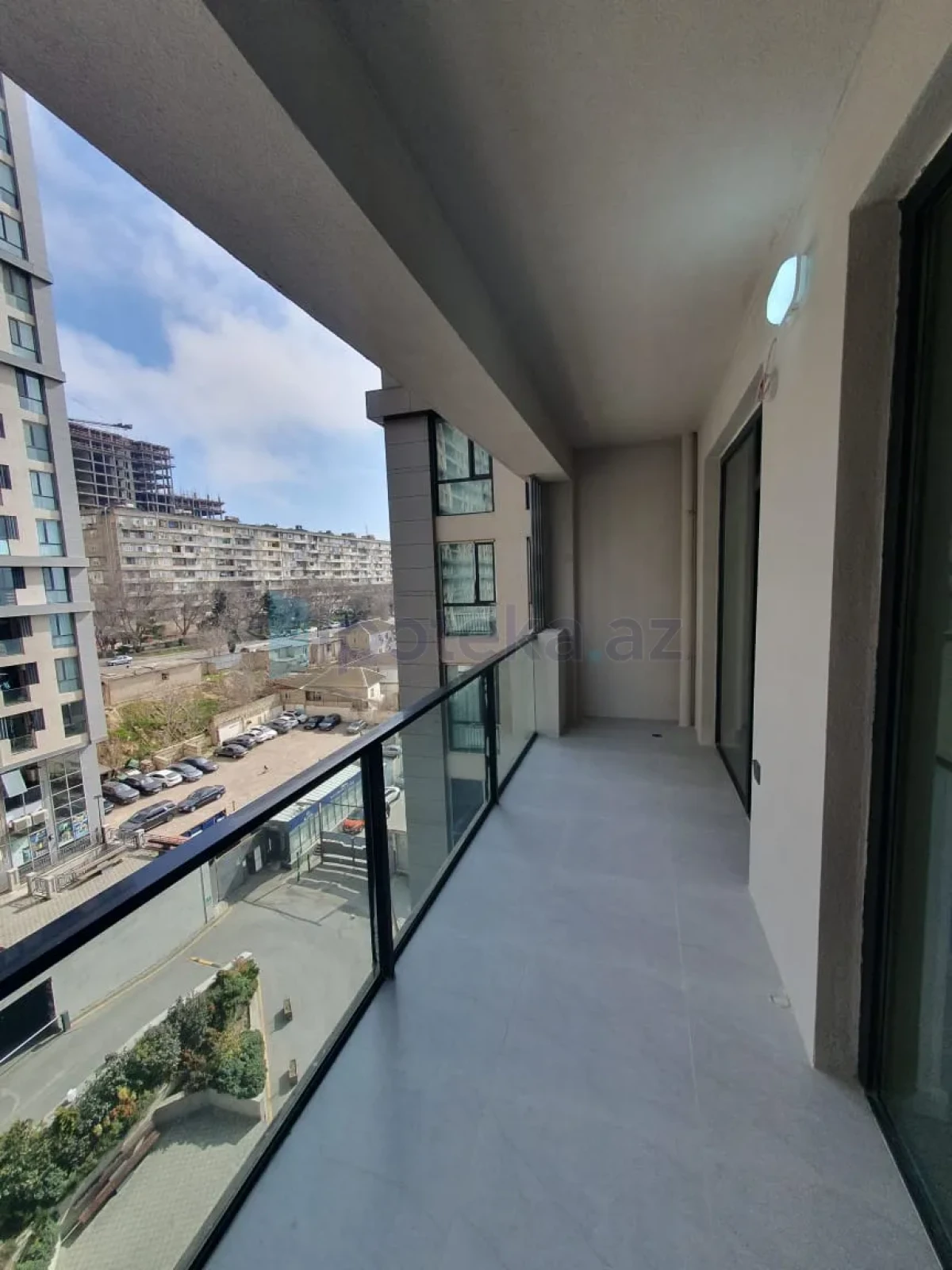 Satılır 3 otaqlı yeni tikili 100 m²