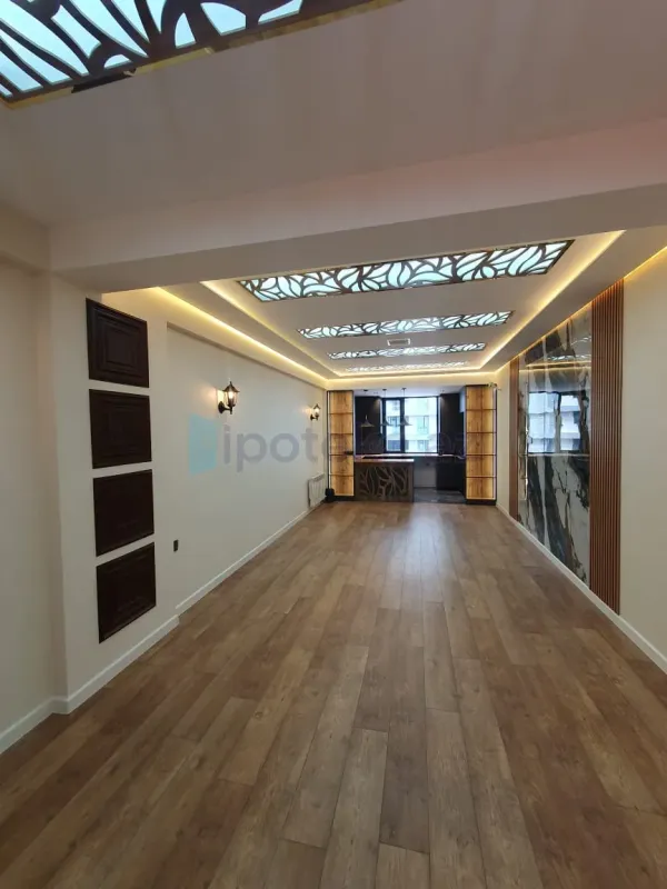 Satılır 3 otaqlı yeni tikili 100 m²