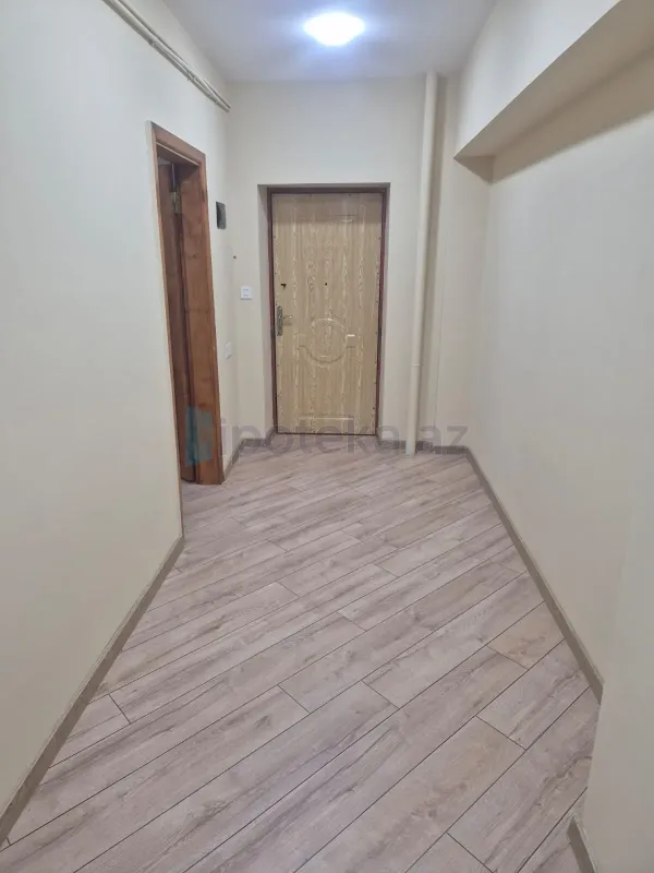Satılır 2 otaqlı köhnə tikili 65 m²