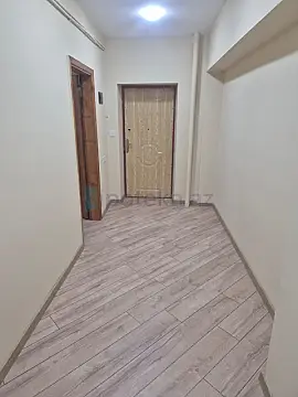 Satılır 2 otaqlı köhnə tikili 65 m²