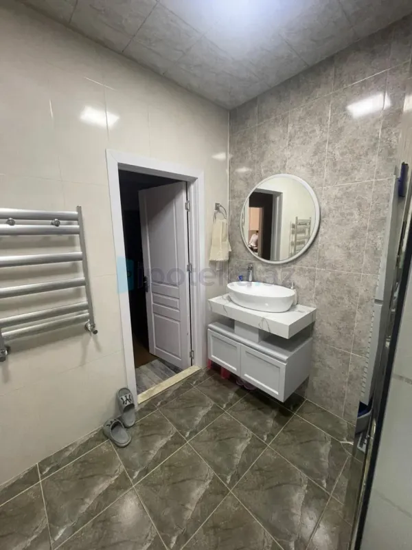 Satılır 3 otaqlı yeni tikili 127 m²