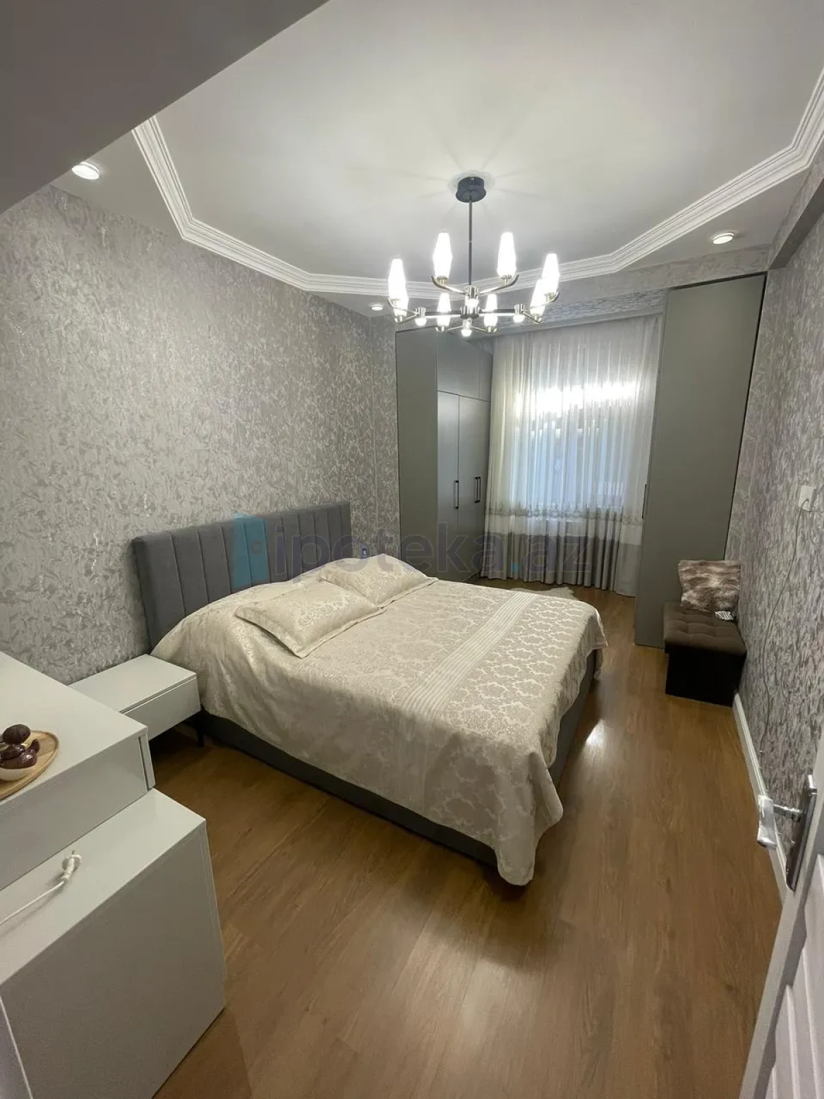 Satılır 3 otaqlı yeni tikili 127 m²