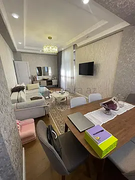 Satılır 3 otaqlı yeni tikili 127 m²