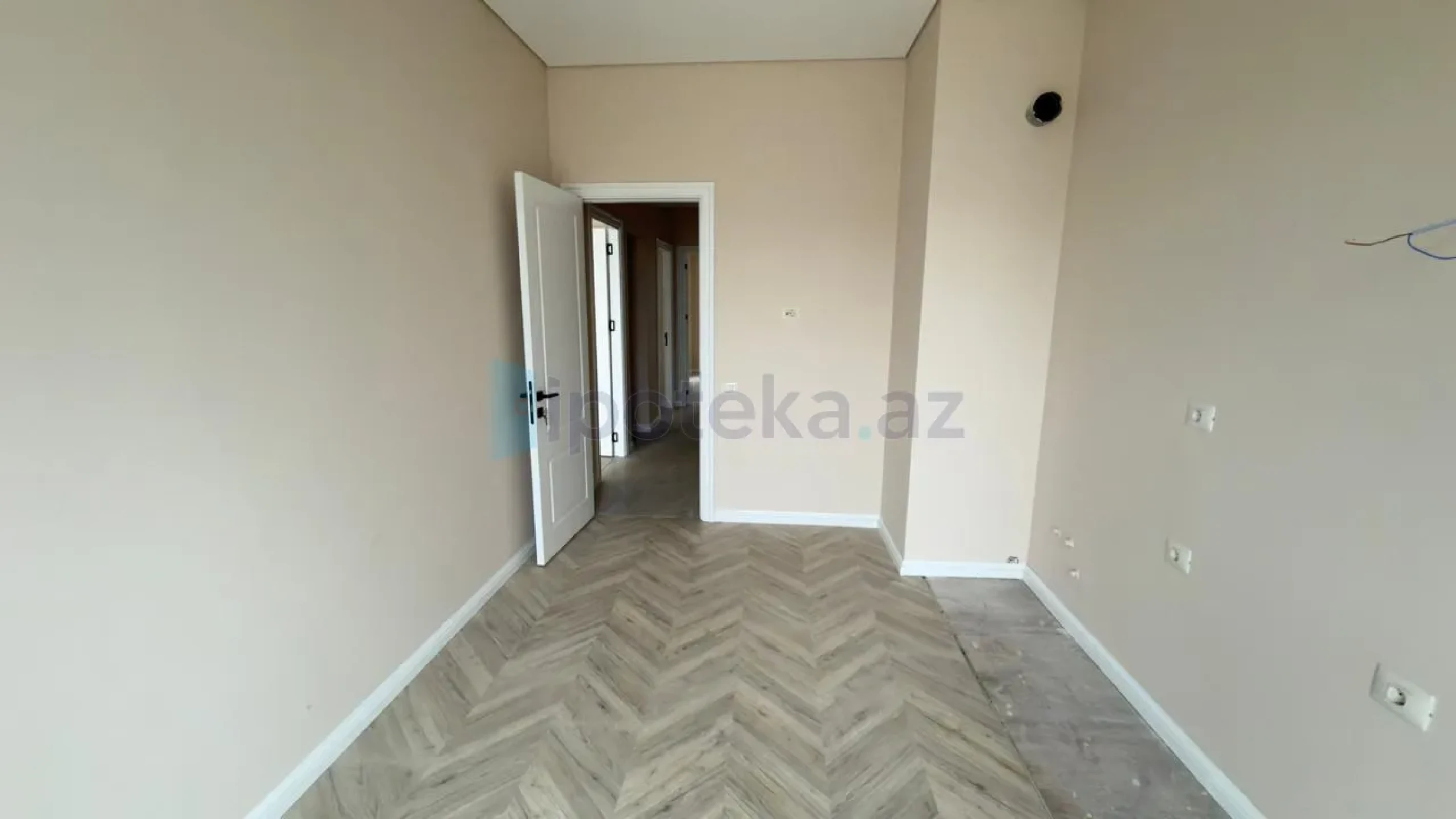Satılır 3 otaqlı yeni tikili 97 m²