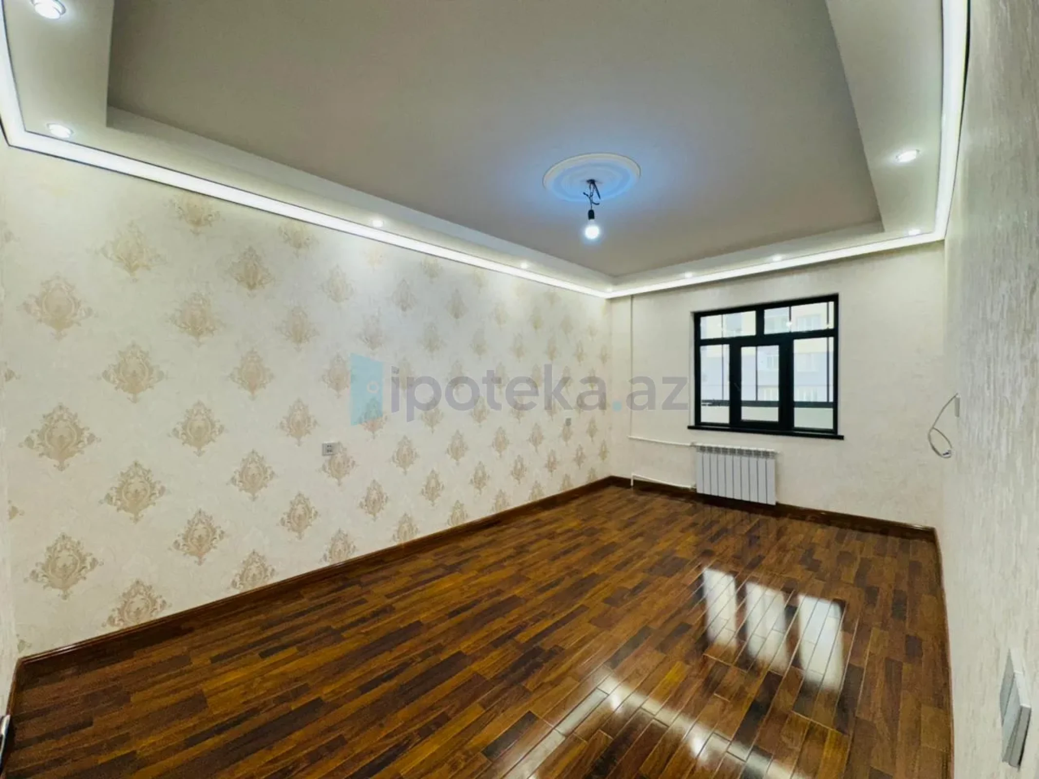 Satılır 3 otaqlı köhnə tikili 75 m²