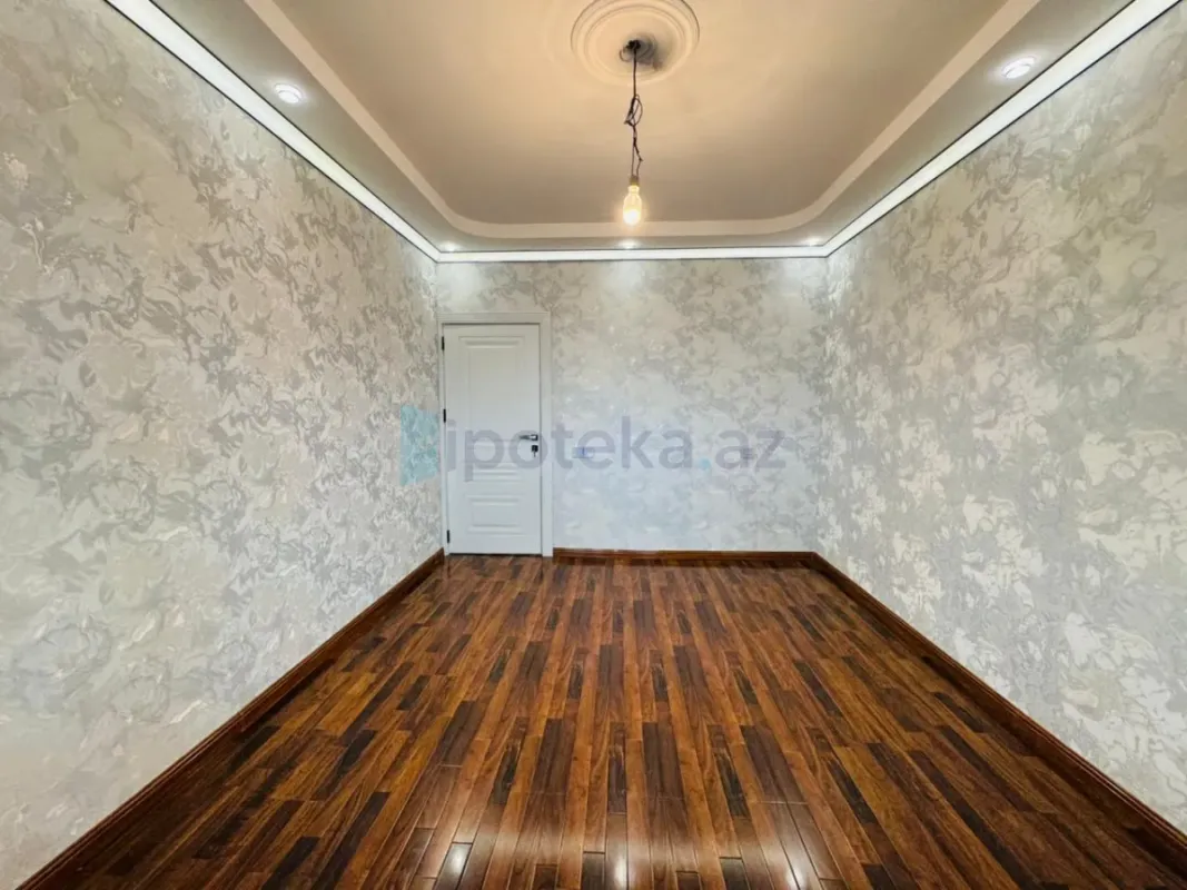 Satılır 3 otaqlı köhnə tikili 75 m²