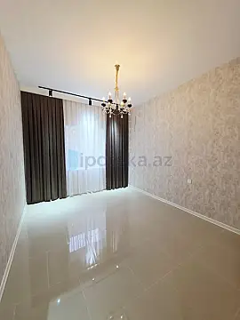 Satılır 4 otaqlı mənzil 150 m²