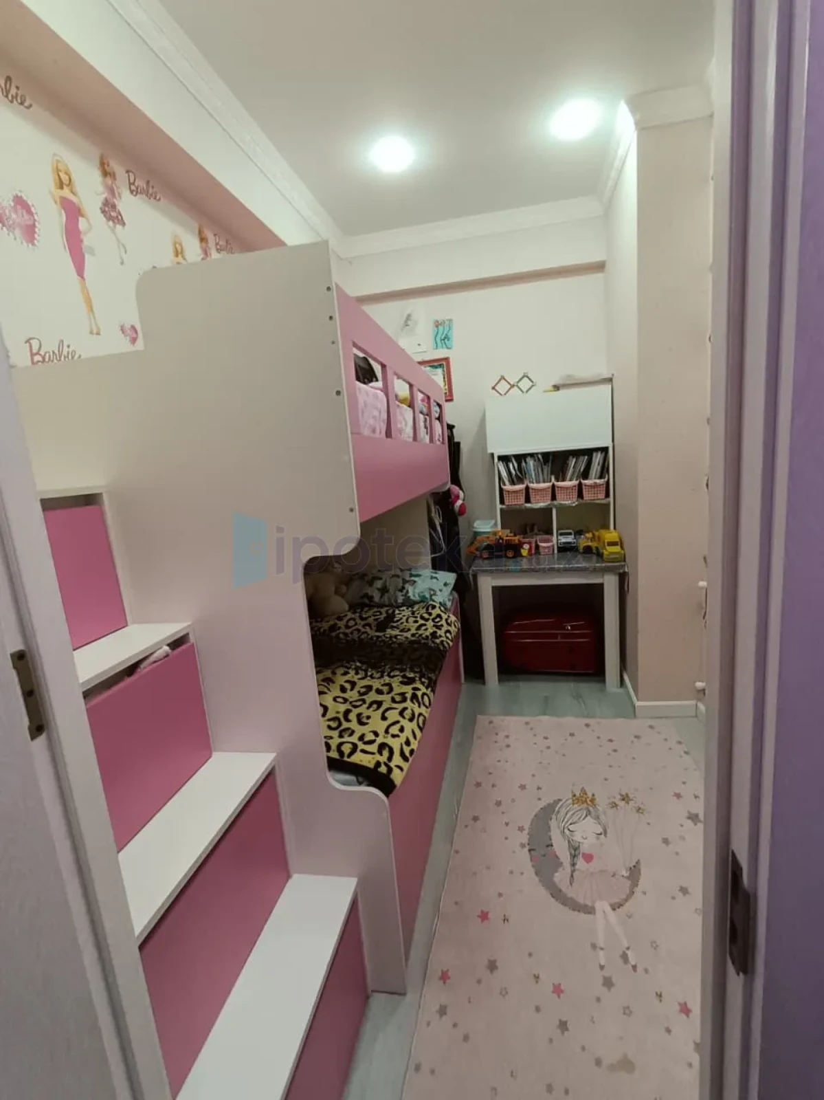 Satılır 3 otaqlı yeni tikili 60 m²