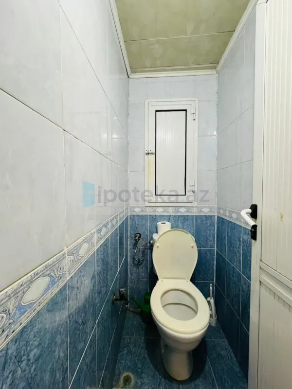 Satılır 2 otaqlı köhnə tikili 60 m²