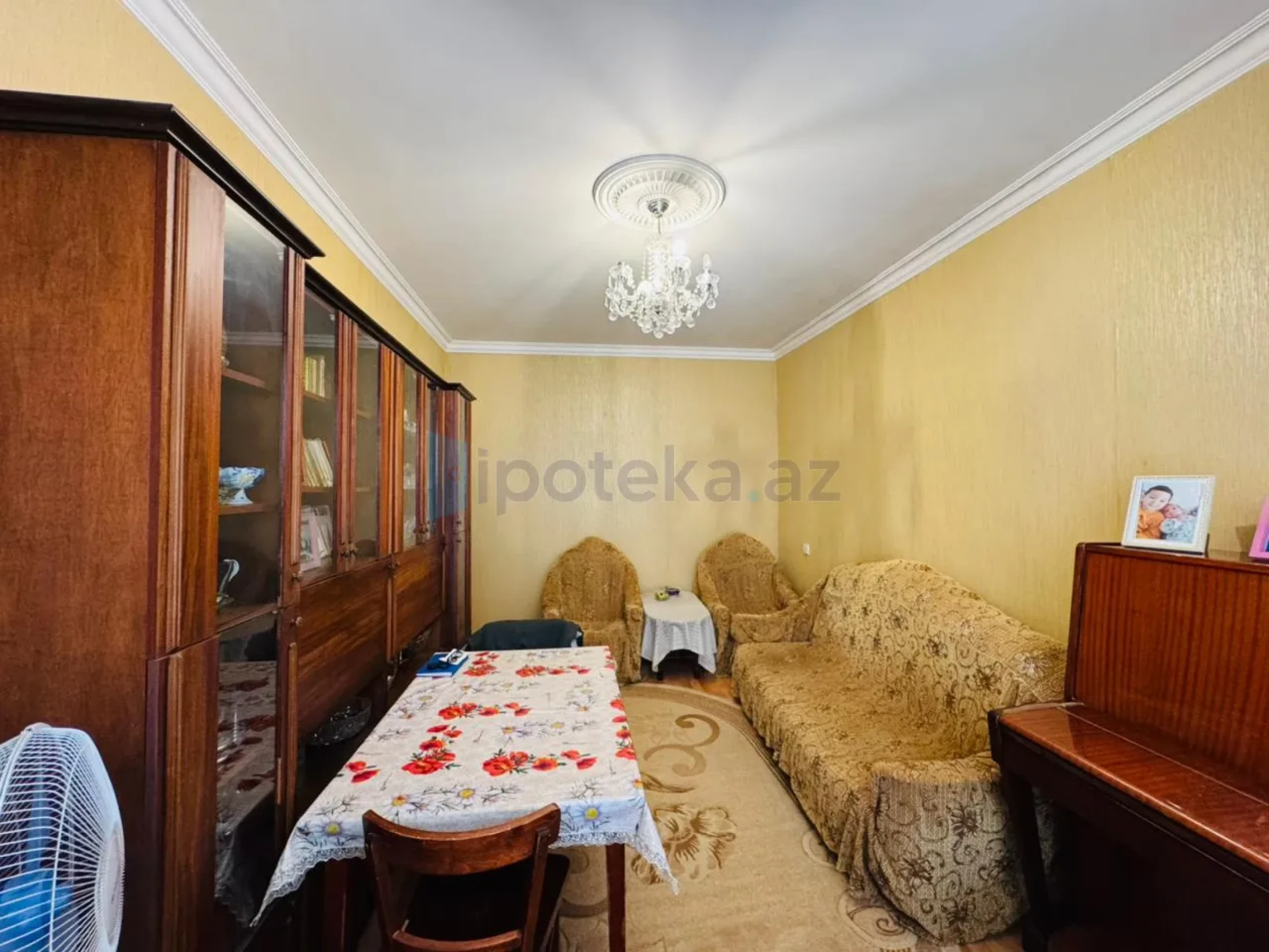Satılır 2 otaqlı köhnə tikili 60 m²