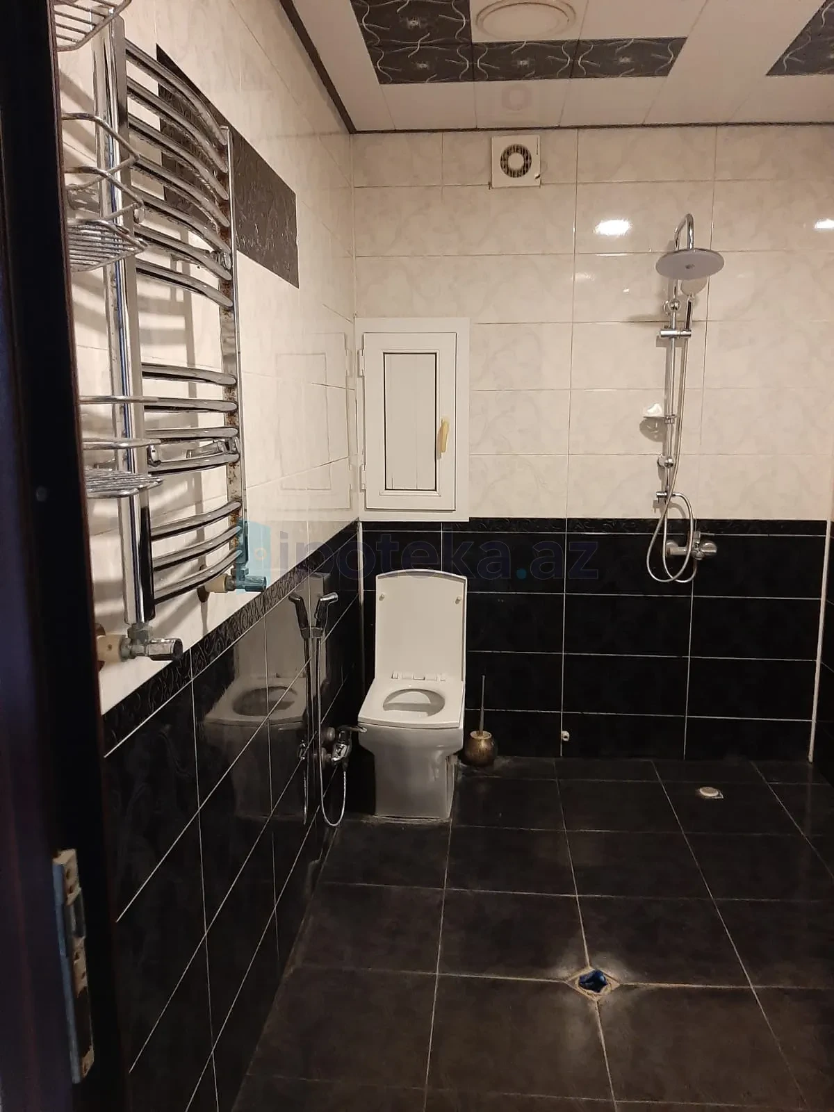 Satılır 3 otaqlı yeni tikili 65 m²