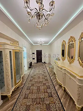 Satılır 3 otaqlı yeni tikili 130 m²