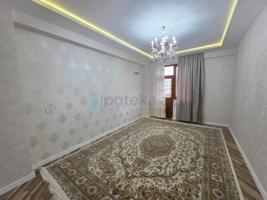Satılır 3 otaqlı yeni tikili 130 m²