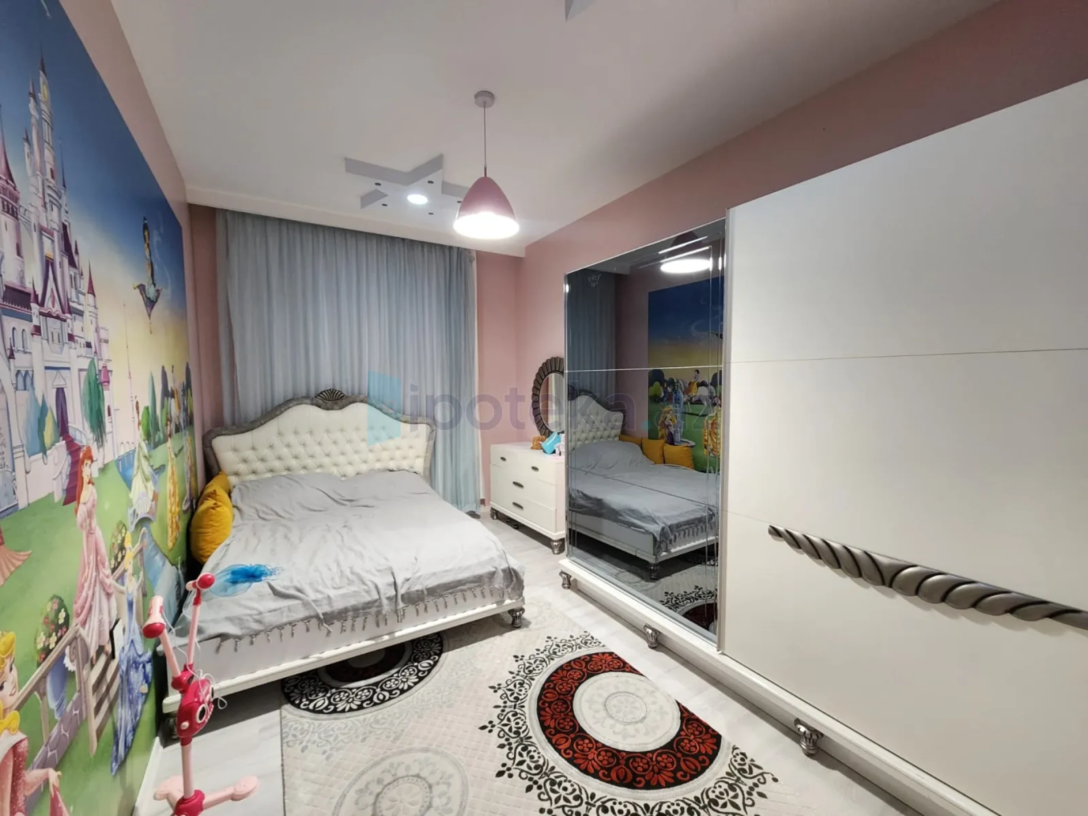 Satılır 3 otaqlı yeni tikili 92 m²