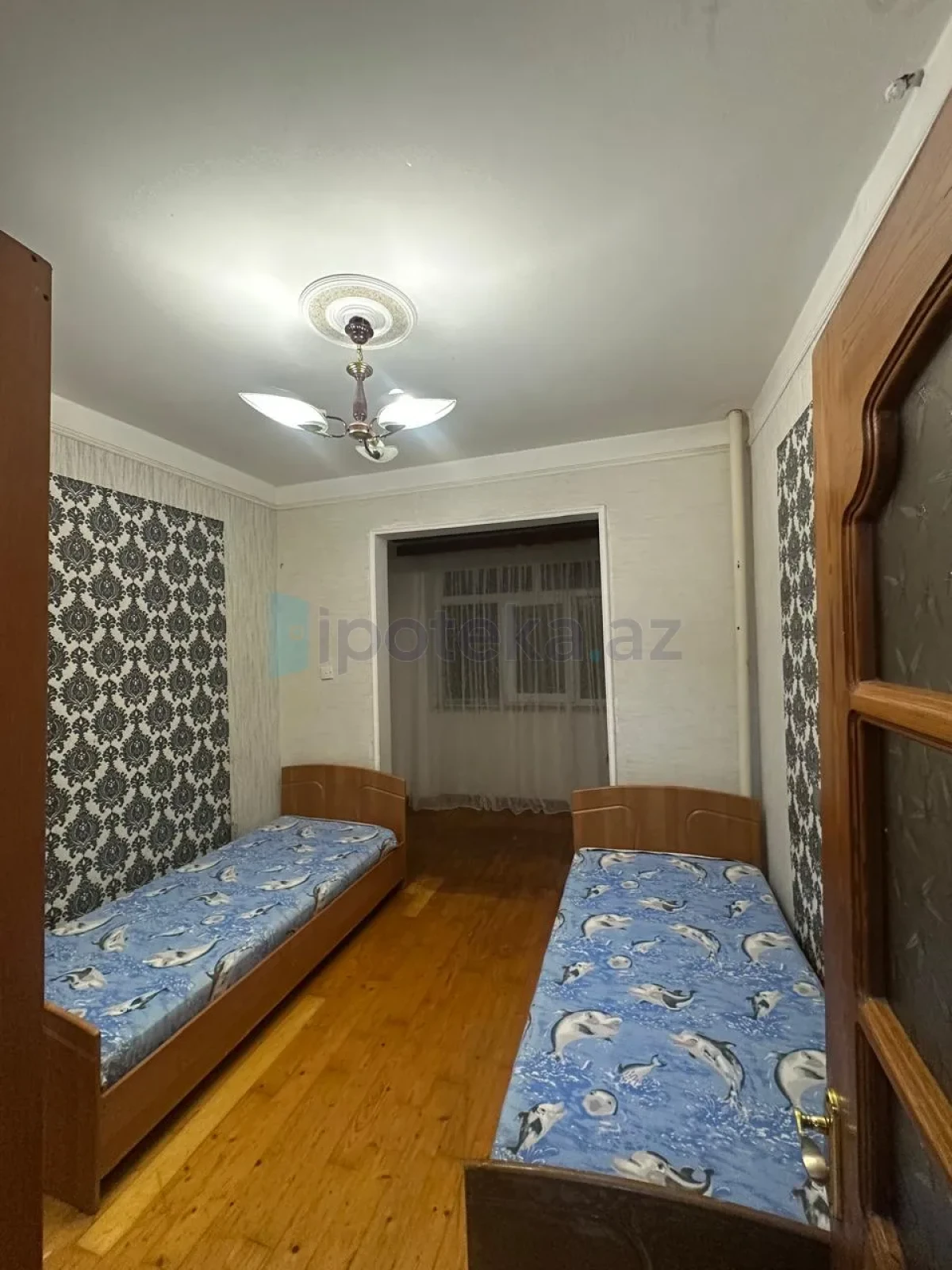 Satılır 2 otaqlı köhnə tikili 60 m²