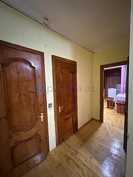 Satılır 2 otaqlı köhnə tikili 60 m²