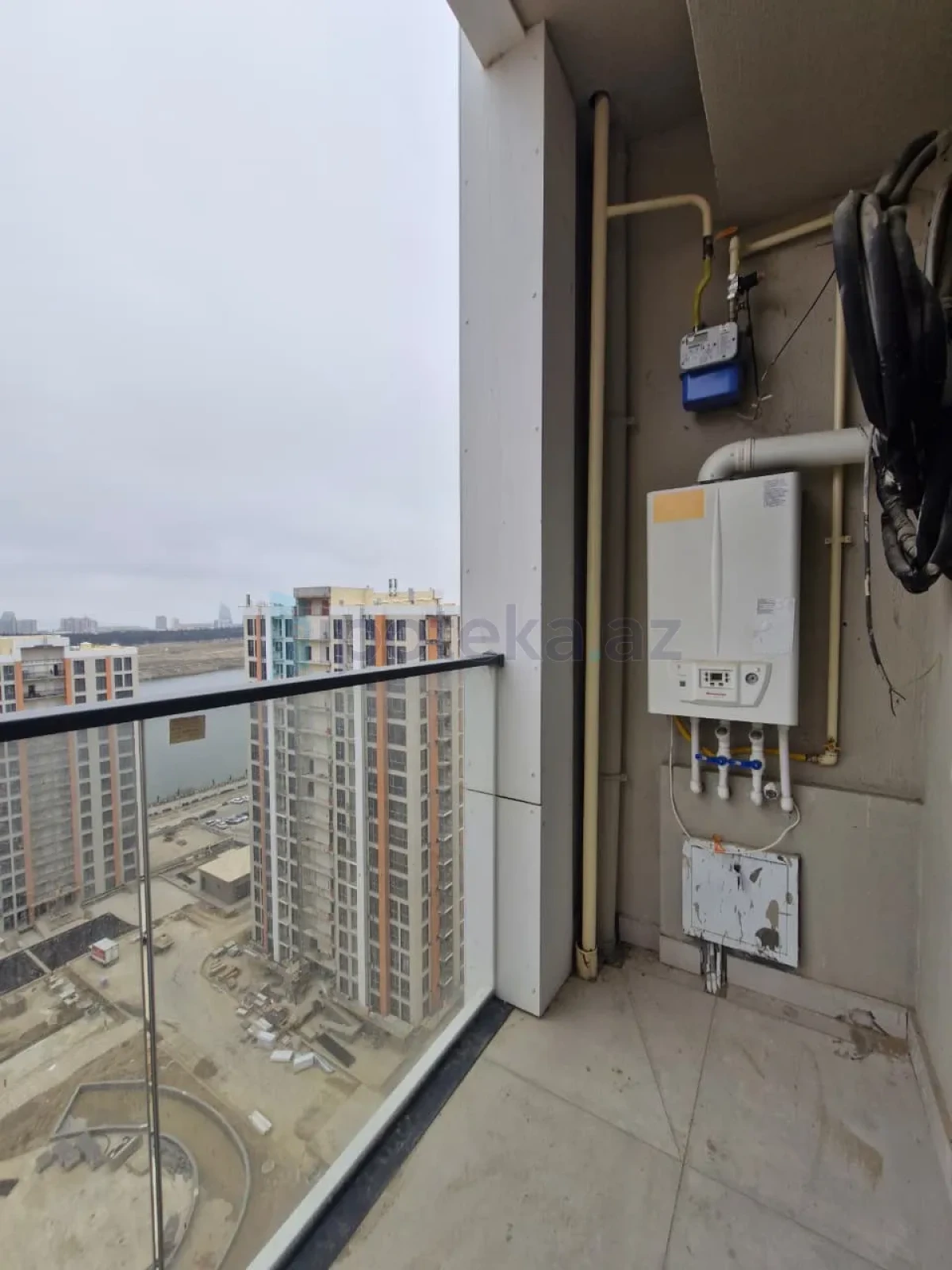 Satılır 3 otaqlı yeni tikili 72.13 m²