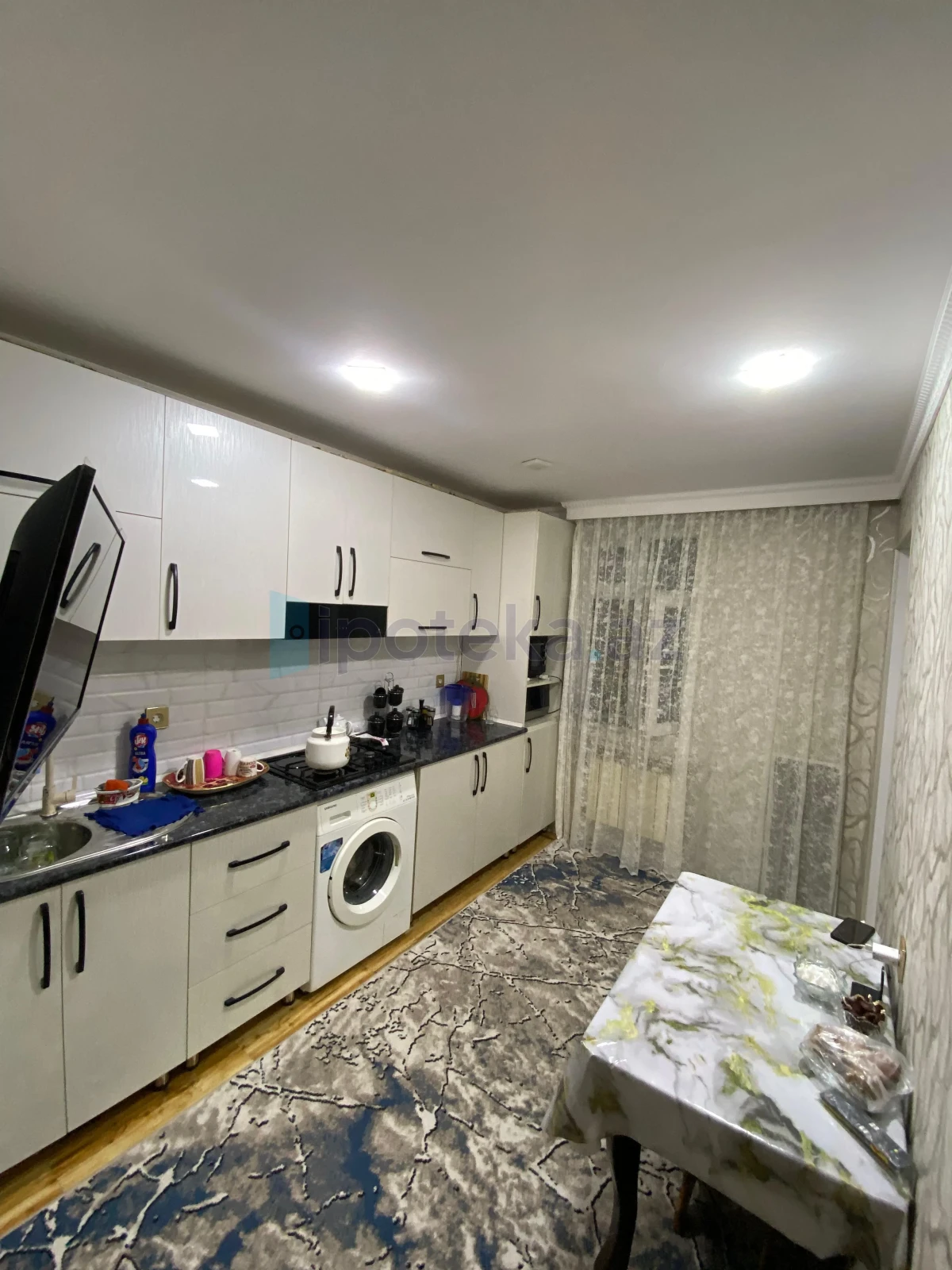 Satılır 3 otaqlı köhnə tikili 65 m²