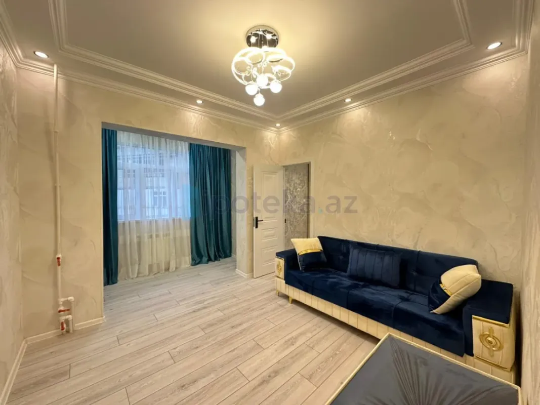 Satılır 2 otaqlı köhnə tikili 45 m²