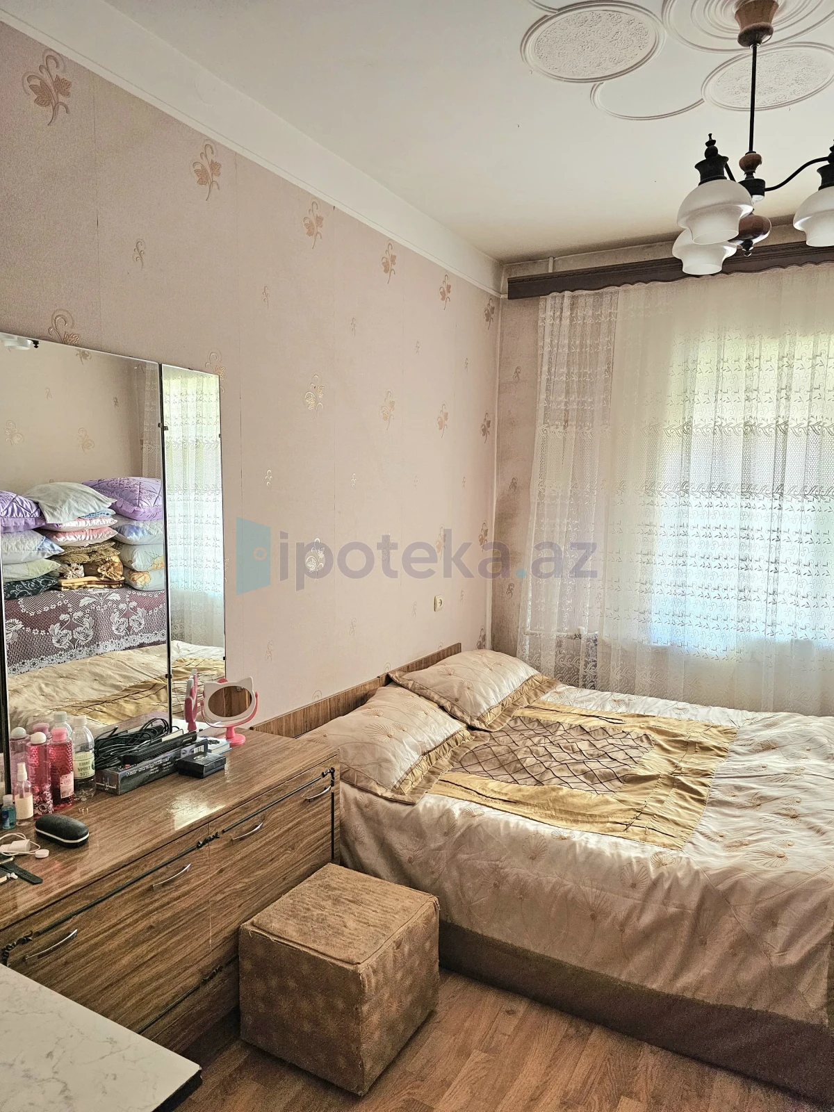 Satılır 2 otaqlı köhnə tikili 48 m²