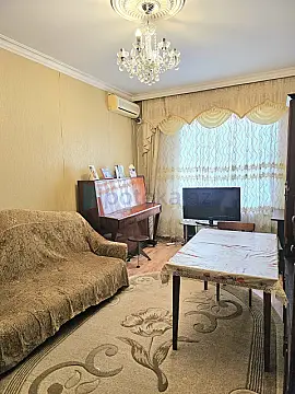 Satılır 2 otaqlı köhnə tikili 48 m²