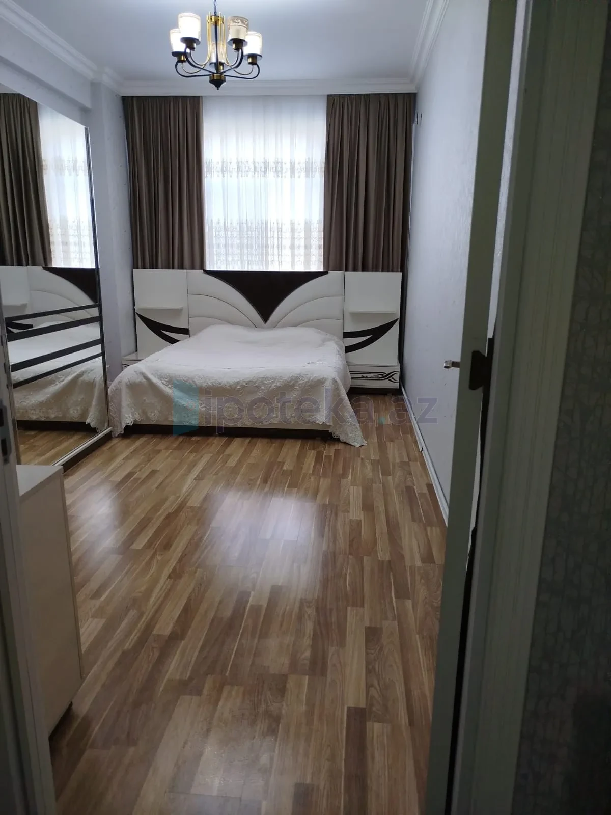 Satılır 2 otaqlı yeni tikili 75 m²