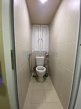 Satılır 4 otaqlı köhnə tikili 110 m²