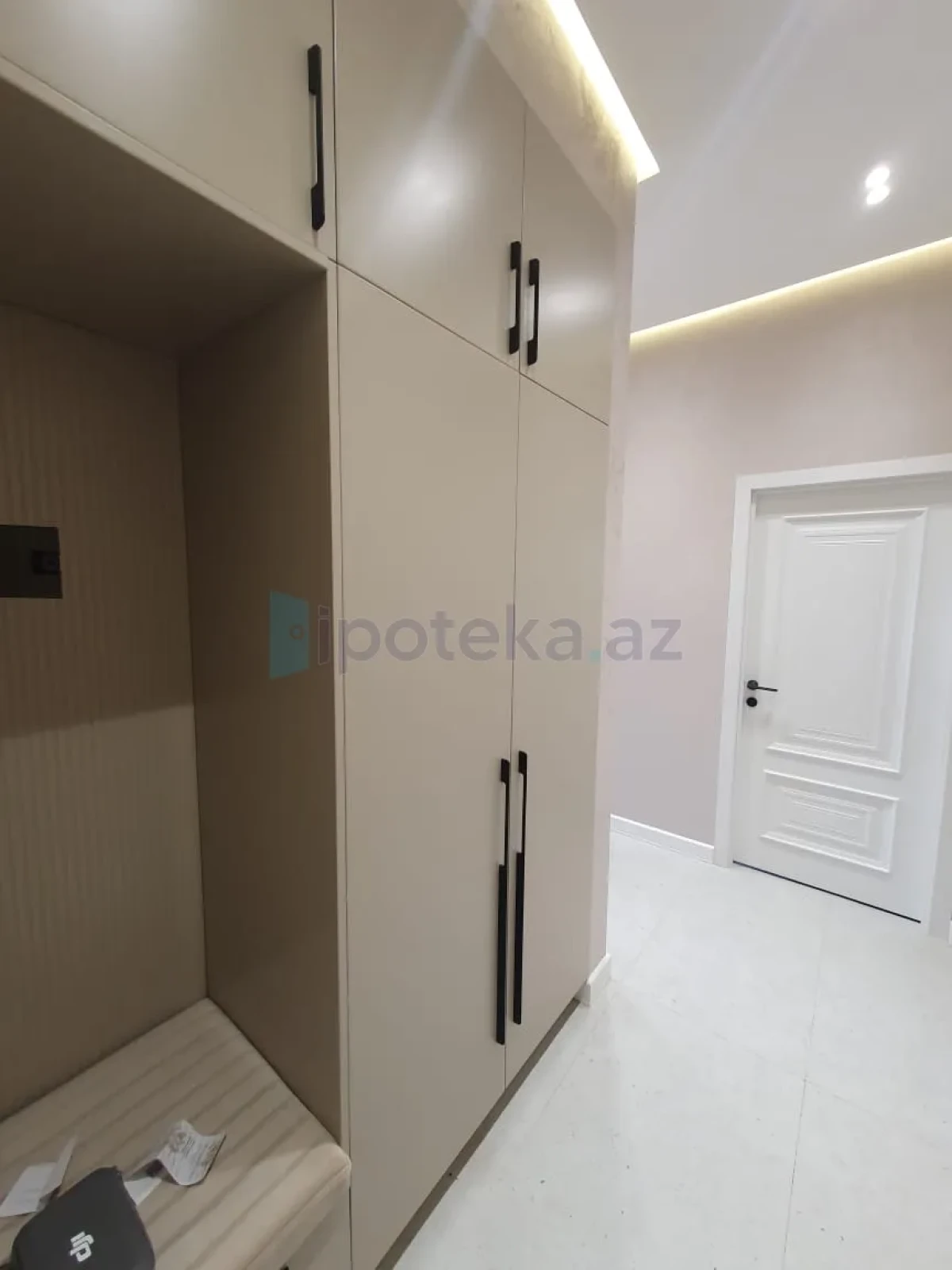 Satılır 2 otaqlı yeni tikili 63 m²