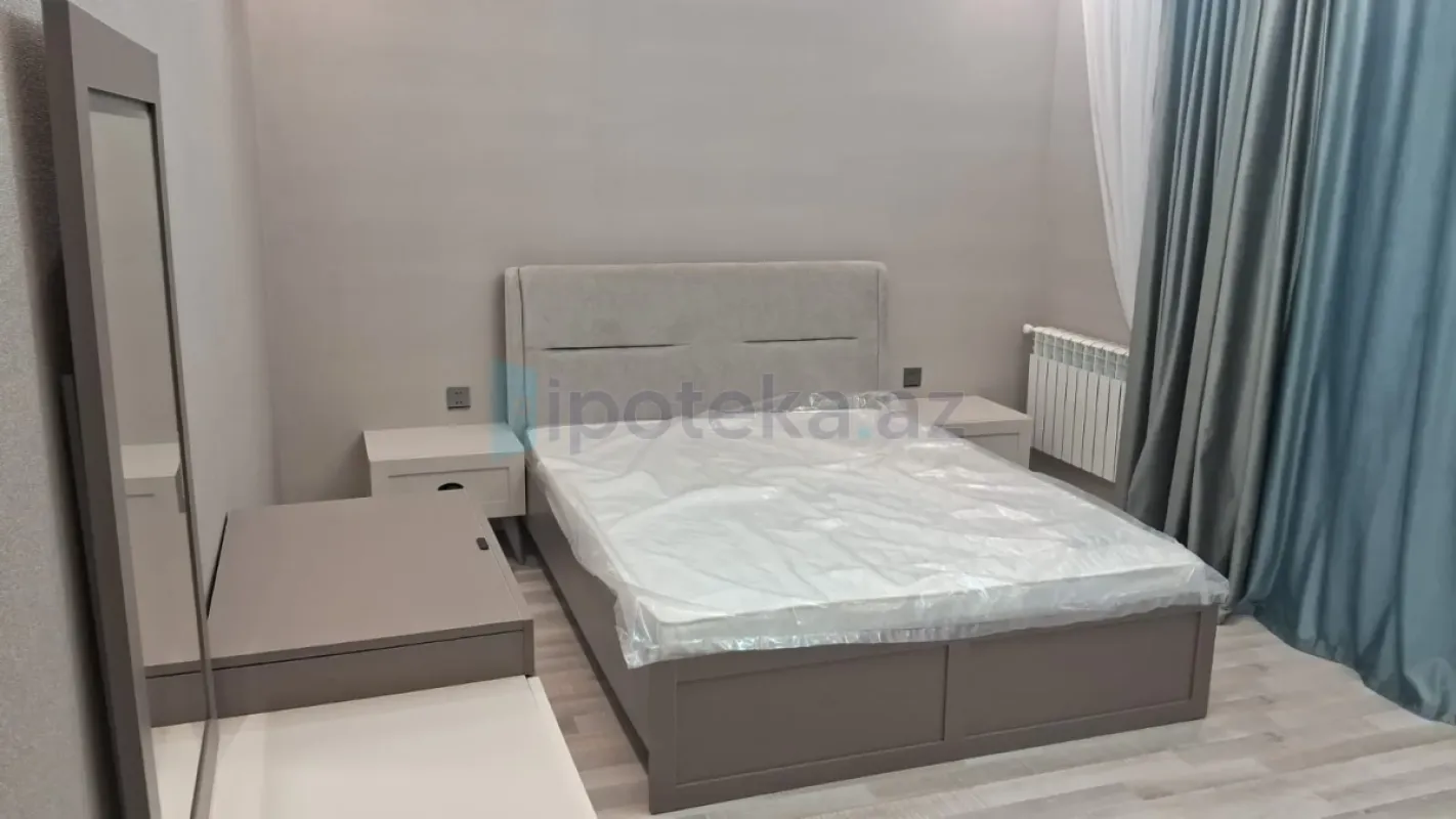 Satılır 5 otaqlı həyət evi 200 m²