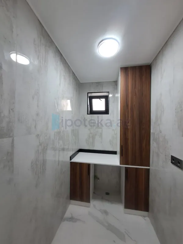 Satılır 5 otaqlı həyət evi 200 m²