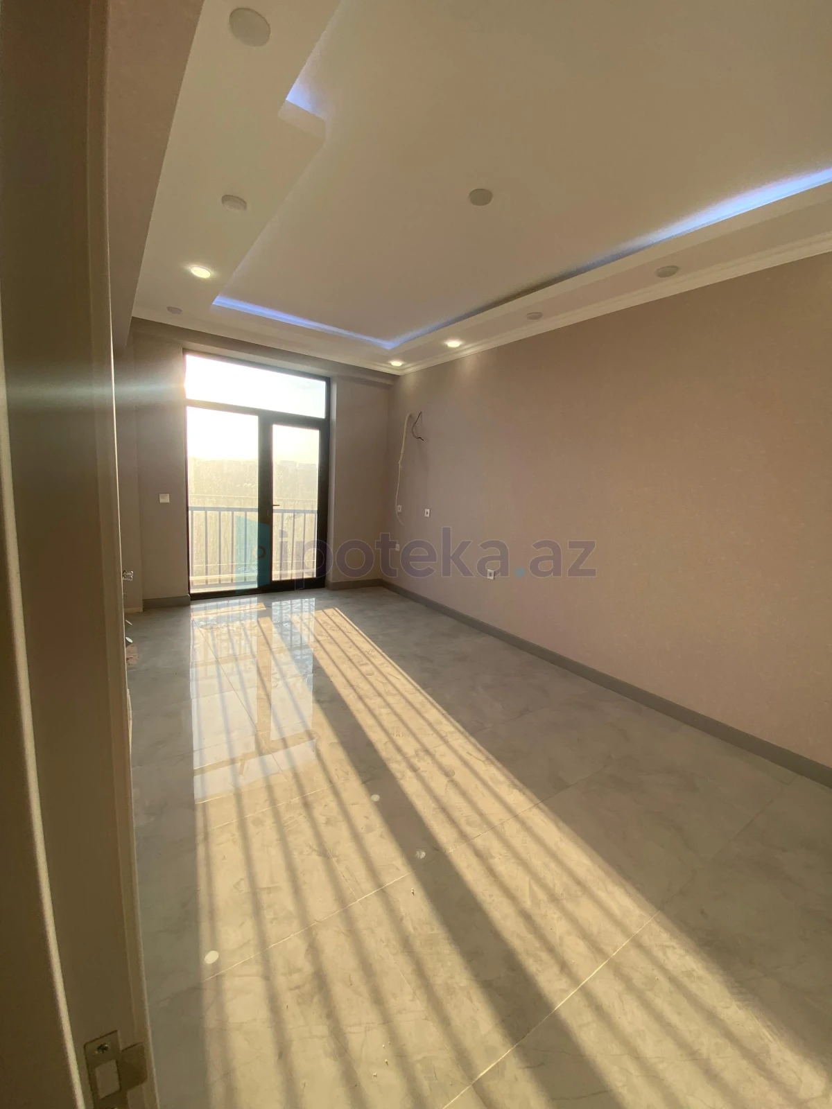 Satılır 2 otaqlı yeni tikili 65 m²